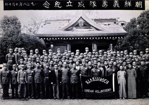 ��ƹϤ��G���A�q�i�����߬����� ���A�q�P��100�g�~�����Ʒ~���i�e���|�ѹϡ]�Ϥ��Y�T����ƻs�^