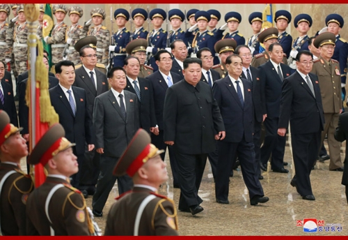 12��17��A�������]�Ĥ@�ƥ��T�^�ѿ��A¸�s�Ӷ��c�C ���p��/�¤����]�Ϥ��ȭ��n���ꤺ�ϥΡA�Y�T����ƻs�^