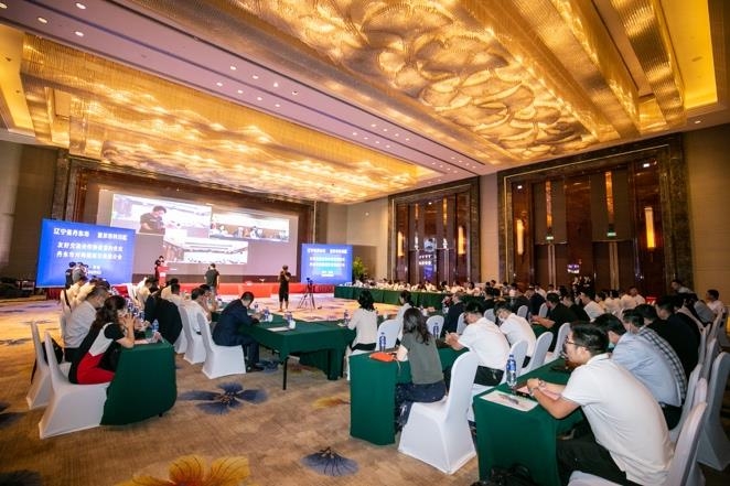 ��ƹϤ��G8��5��A���������פt�ϻP���٤��F���ͦn�X�@��ĳñ���������[�����F�������۰Ӥ޸�����|���H���W�s�u�覡�b�����פt�ϡB�n�����M���F���T�a�P�B�|��C�Ϭ����F�{���ӡC ������Ƥͦn��|�ѹϡ]�Ϥ��Y�T����ƻs�^