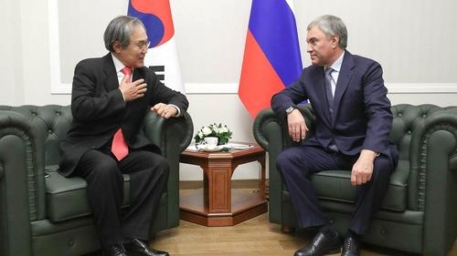 ��ƹϤ��G�n���`�ΫXù���ưȯS�ϡB�e���n�X�j�Ϭ���ڡ]���^�P�Xù���p����a�����D�u���Ȥ����ԥ�·���J�hù���_·�U�����i���͡C �Xù���p����a�����x���Ӥ��]�Ϥ��Y�T����ƻs�^