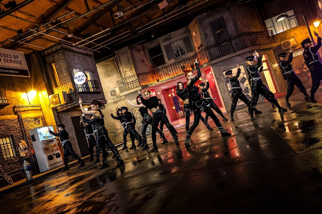 �k��ITZY ���p��/�g�����q�ѹϡ]�Ϥ��Y�T����ƻs�^