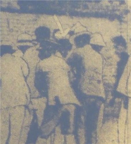 ��ƹϤ��G1928�~5��14��A�b�x�W�x���A�n���W�߹B�ʮa�����e���饻��M�[��c���۫�Q���C�զ�b�Y�ҫ��H���N�O�����e�C ���|�E�б¨ѹϡ]�Ϥ��Y�T����ƻs�^