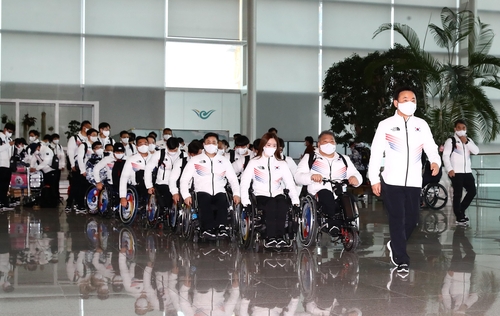 2月25日,南韓代表團啟程參加2022年北京冬殘奧會。 大韓殘疾人體育會供圖(圖片嚴禁轉載複製)