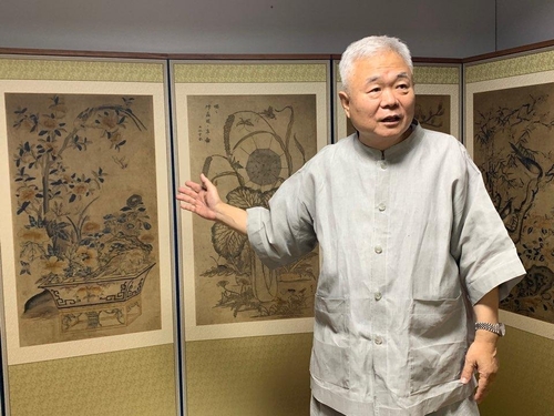 9��20��A�b�����ϡA�j���e�ժ��]�]�����I�ǥ����Юi�X�@�~�C ���p��/���]�x�j���e�ժ��]�ѹϡ]�Ϥ��Y�T����ƻs�^