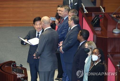 4��3��A��|�l�}����|ĳ�A�����@�P�q�L����U�O�F���ӿ�2030�y�s�@�շ|���Mĳ�סC�Ϭ���|ĳ�������@�]���^�V�ҹ�Τ@��i�ܨMĳ�סC ���p��