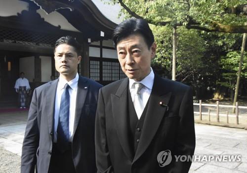 8��21��A�b�饻�F�ʡA�饻�g�ٲ��~�j�ڦ���d�Z�]�k�^�b�ѫ��t�꯫���ᵪ�O�̰ݡC ���p��/�@�P���]�Ϥ��Y�T����ƻs�^