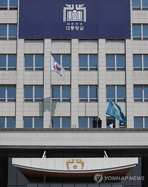 4��4��W�ȡA�����s�s�`�Ω����U�H�x�n����a����������ĺX���C ���p��/�`�Ϋǳq�T��v�O�̹�