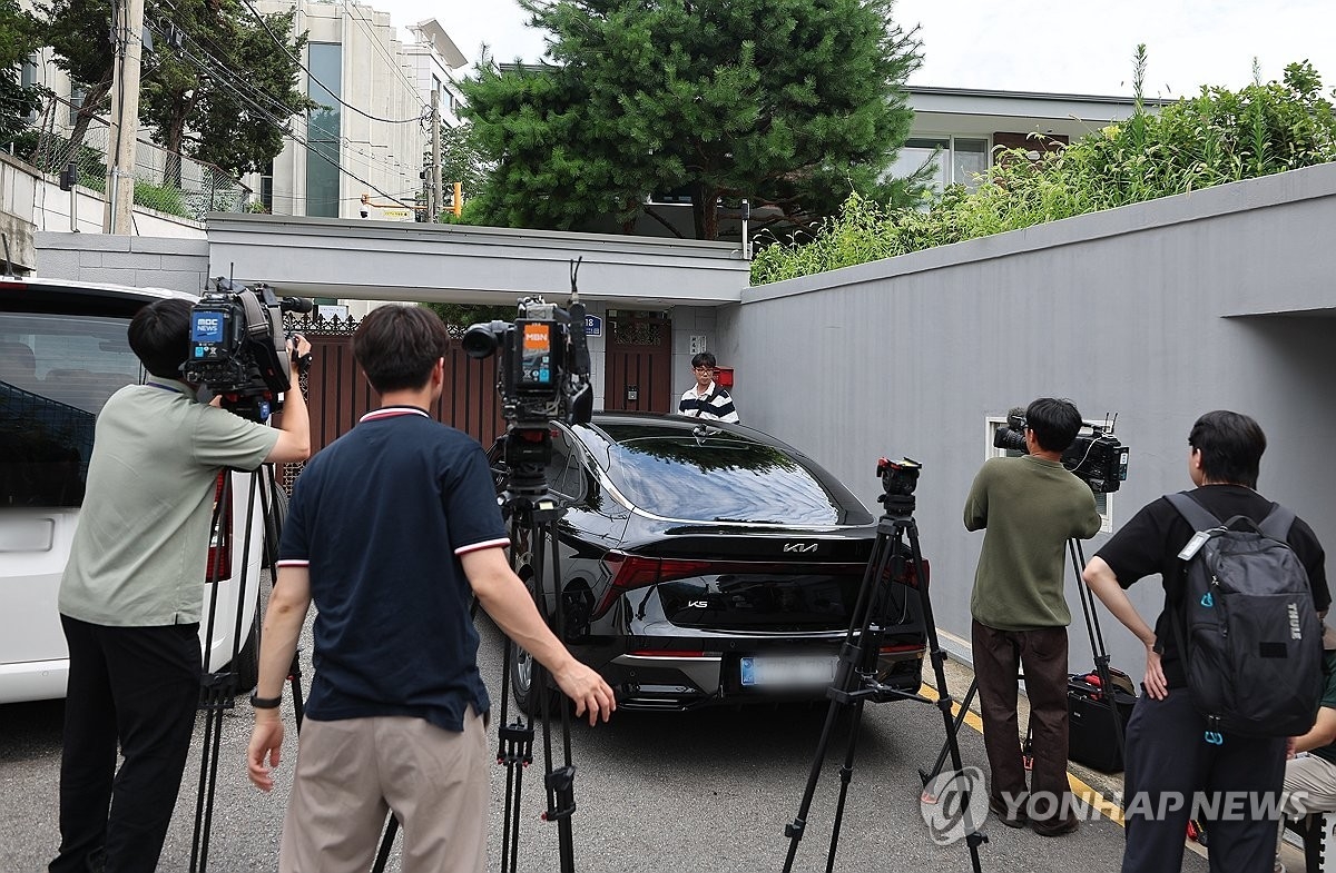 7��24��A�b��󭺺������Ϫ���悳�x���B�e�A�C��O���Y�}�H�ݡC ���p��