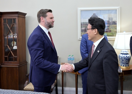 ���a�ɶ�3��12��A�b����ծc�A�������]�k�^�M�U������X�v�C �n���n���j���]�ѹϡ]�Ϥ��Y�T����ƻs�^