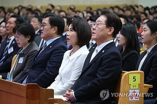 4��5��A�b�������o�q�º֭��з|�A�n���`�Χ��b���]�Ĥ@�ƥk�@�^�M��ҤH���f���]�Ĥ@�ƥk�G�^�X�u�_���`�p�X§���C ���p��