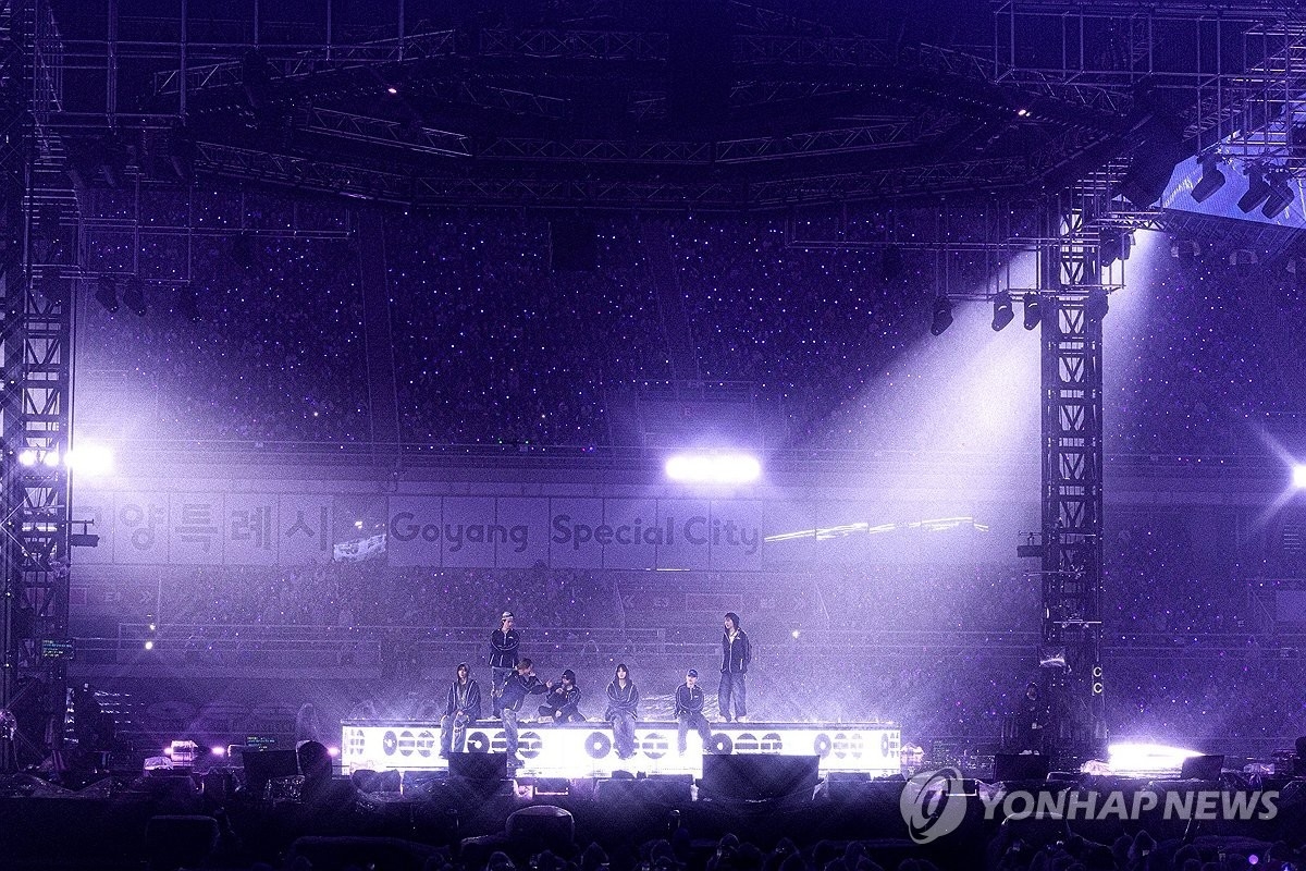 ���u�@���������t�X�{�� ���p��/BIGHIT MUSIC�ѹϡ]�Ϥ��Y�T����ƻs�^