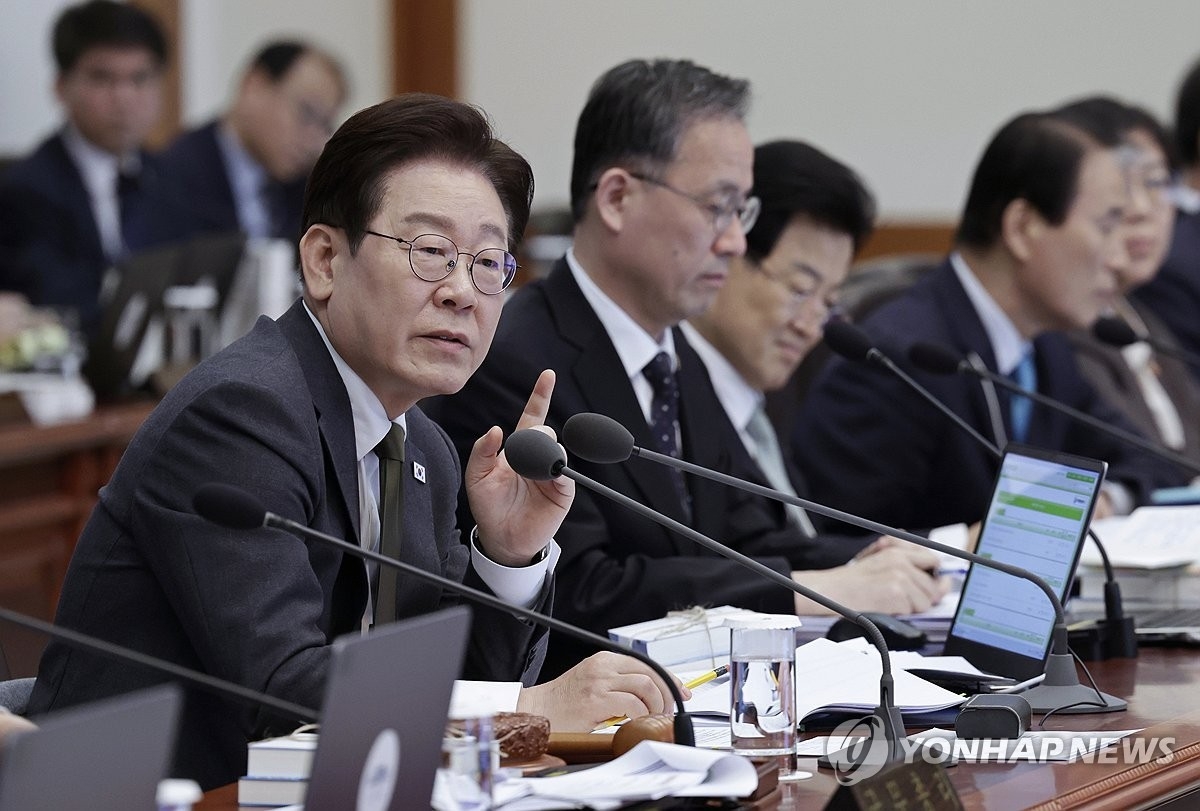 4��14��A�b�C�˻O�A���b���]���@�^�D����ȷ|ĳ�[�g���ˬd�|ĳ�C ���p��