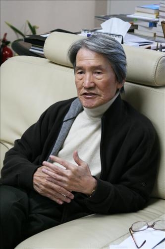 <2010 문화 인터뷰> 영원한 '현역' 박맹호회장 - 3