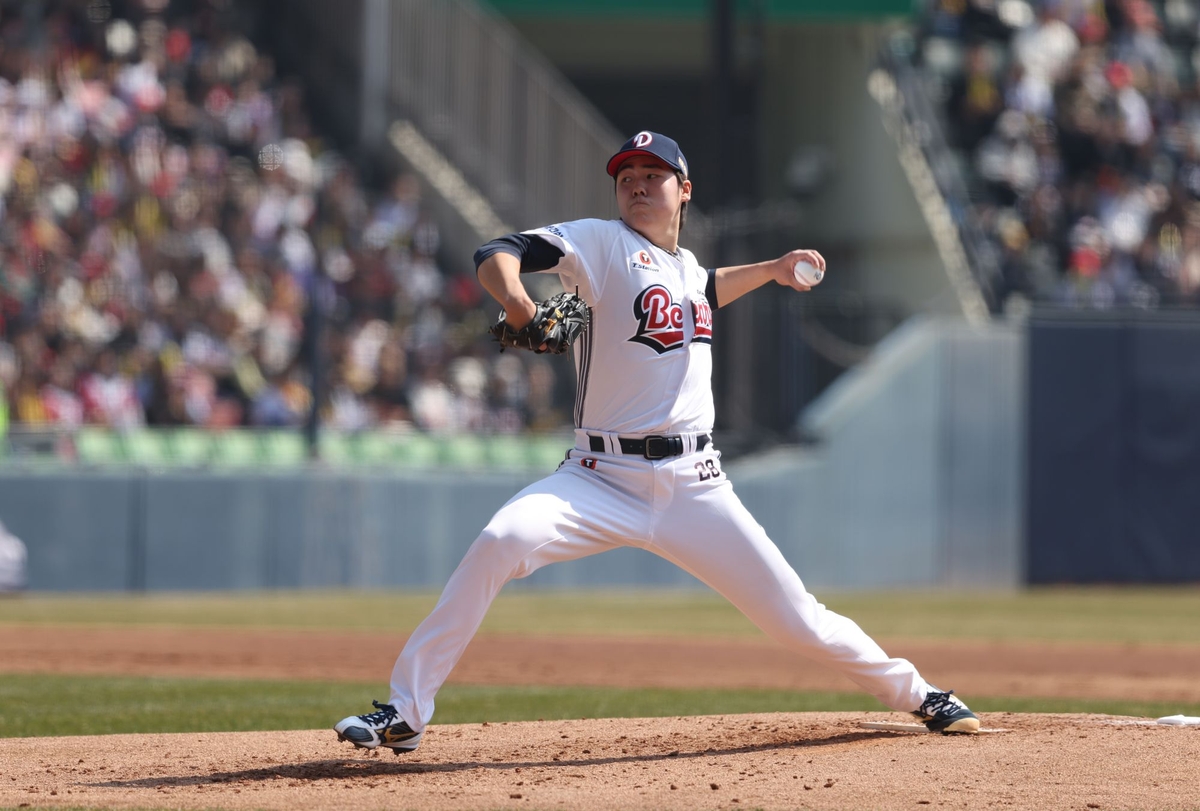 지난 21일 KIA 타이거즈와 홈 경기에 선발 등판한 두산 베어스 최승용