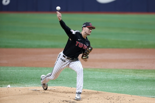 5일 키움 히어로즈전에 선발 등판한 LG 앤더스 톨허스트