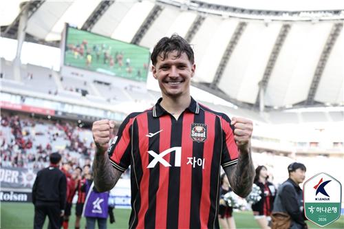 극장골로 FC서울 9년의 한 푼 클리말라 "올해는 믿음 보답할 것"