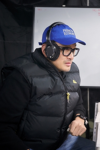 [방송소식] 하정우, GD·임영웅 뭉친 캠페인으로 광고 첫 연출