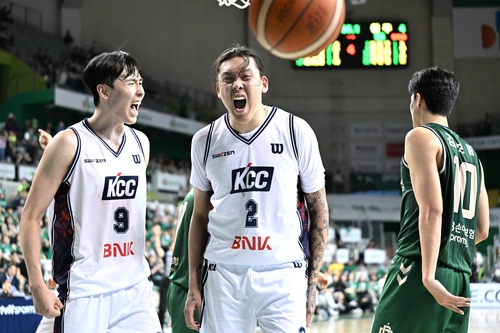 프로농구 KCC, 6강 PO서 DB에 2연승�K4강행 100% 확률 잡았다