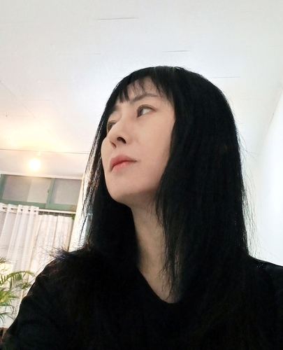 '환상수족' 이민하 시인 "시는 '읽히는 것' 아닌 '느껴지는 것'"