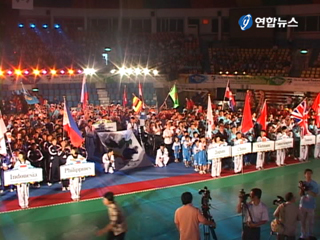 �@�ɶ`���D��Ƴ����|�b���{�}��