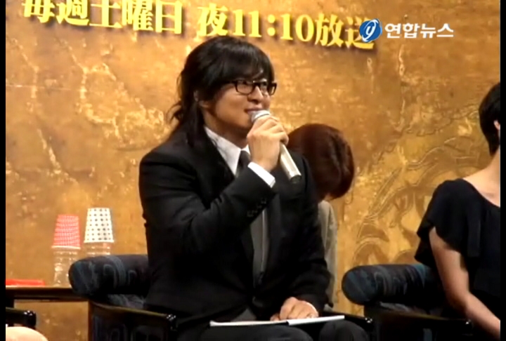 ���P�p�i�T�u�F�ʫŶǡm�Ӥ��|���O�n
���p���F��6��5��q ���Ȭw���P���p�i�T4��b�饻�F���|��O�̷|�A���ثe���bNHK�q���O�������q���@�m�Ӥ��|���O�n�i��ŶǡC
���ѡA�b����ߨ���NHK�s�������|�檺�O�̷|�A�l�ޤF300�h�W�ꤺ�~�O�̡A����p�i�T���W���H��C�p�i�T�����V�N�{����o���n���q���C��O�̪��ܷP�¡A�ú١G���N�q�L���Ӫ��V�O�ӵ��«p�R�C��
�P�p�i�T�@�P�X�t�m�Ӥ��|���O�n���v�����P����R�M�������A�ξɺt�����b�]�X�u���Ѫ��O�̷|�^���F�O�̪����ݡC
�H�U�O�ĳX���e�C
�ݡG�Ʊ��[�������`�m�Ӥ��|���O�n�����ǳ����H
�p�i�T�G�ڻ{���m�Ӥ��|���O�n�O�i�{�H���u�ꪺ�@���A�ΤH���u�R���@���@�~�C�ڹ��t���H���O�x���j�v�A���q�Ӥ��\�[�l�A�i�H�M�Ҧ��H�����@�����H�A�ڷQ���o�˪��H�~�O���@�ɥN�u���ݭn����ɤH�C
�ݡG����R���G�O�Ĥ@���X�t�n���q���@�H
����R�G��o���q���@���ڱa�ӤF�p�P�k�V�j�s��A��F���p���P�ʡC�秹�o���@�~�Უ�ͤF����q���@���Q�D�Ԥ@�f���۫H�C���N�O�ڤH�ͤ����@�q���n�O�СC
�ݡG�m�Ӥ��|���O�n�O���������B�k�@�A����P�Q�H
�������G�����D�Ժt�ޡA�Pı�@�����ܭ��ͩM�}���C���e���B�ɺt�M�@�դH�������F�ܤj���U�A�~�ϧڴ�L�����C�ܦh�H��������o�Q���Z�M�A����ڤW�ګD�`��i�C�{�b�]�O�p���C�P���[���̹�ڪ����y�C
�ݡG����ɶ����F21�Ӥ뤧�[�A�J��L����˪������H
�����b�G����ܡA�������q�N�ӶO�F�T�~�A�ӥB����]�ΤF���~���ɶ��C�������Ӵ����ǳƼ@���A�Ϻt���̦��R�����ǳƮɶ��A����ڤW���వ��A�]�����ǿ�ѡC���~�A�H�ۮɶ���o�V�ӶV�[�A�t���M�@�ն}�l��i�_�ӡA�o�]���O�@�j���D�C�q���@��b�������ܦh�ʧ@�����A�����t���٦]�����ˡA�u�O�W�F�j�a�C
�ݡG�@�����ܦh�ܰs�������A��ڰs�q���ˡH
�p�i�T�G�@�����q�u�s�q�ܦn�A����ڨä��|�ܰs�C�ڪ��s�q�٤����C�٦��A�s�q����٦n���C�s�M�ժ�]�@�_�Ө�F�ʡA���ڻ��Q�Ѷ]�h�ܰs�A�]�����ѨS���X�u�O�̷|�C�]���^
mxan@yna.co.kr
(END)