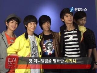 SM�T�ֱ��X���֦~�զX��SHINee��