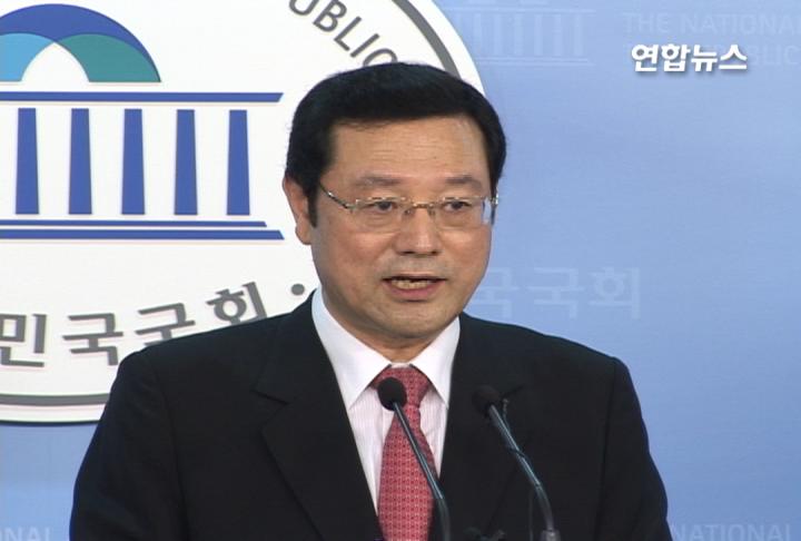 �����թM���D�ҥN���өw���C�j�ǾǶO
���p������6��27��q �������`�ΩM���D�ҥN���]�b�c27��W�Ȧb�C�˻O�|��|��A�N���C�j�ǾǶO�B�гy�N�~�^��F���@�ѡA�ֵo���F�m���ͷ|���p�X�n���n�C
�|ĳ�W�A����N���C�j�ǾǶO�򥻹F���F�@�ѡA���b���C�h�֡B�p�󭰧C�������פ��s�b���ַN�����[�C����өw�A����N�~��i���ӥH�Y�p�o�譱�����[�C
�b�гy�N�~�^��譱�A����@�P�{���A�гy�N�~�^��O�F������V����ᤩ���̦n�֧Q�A�P�ɴN�j�T�W�[�����w��w�ơA�гy��h�N�~�^��A�F���F�@�ѡC
���O�A����N�����۶T��w�]FTA�^�����D�W������F���@�ѡC�����զb�|ĳ�W�n�D���D�Ҿ����������FTA�A���ڰ�g�ٵo�i���X�^�m�C���]�b�c�h�D�i�A�ӬݬF���V��|���檺����FTA����ĳ�סA��������qFTA�����o���Q�q���šA�惡�����n�A���i���ӡC
�b�a�x�t�Ű��D�W�A�F���M�w�A�N���ֱĨ��椧���Ī��F���A���C�a�x�t�ųW�ҡA�H���a�x�t�Ű��D�����ڰ�g�ٵo�i���̸}�ۡA�ñN�䤺�e�ǤJ�n�����C�]���^
(END)