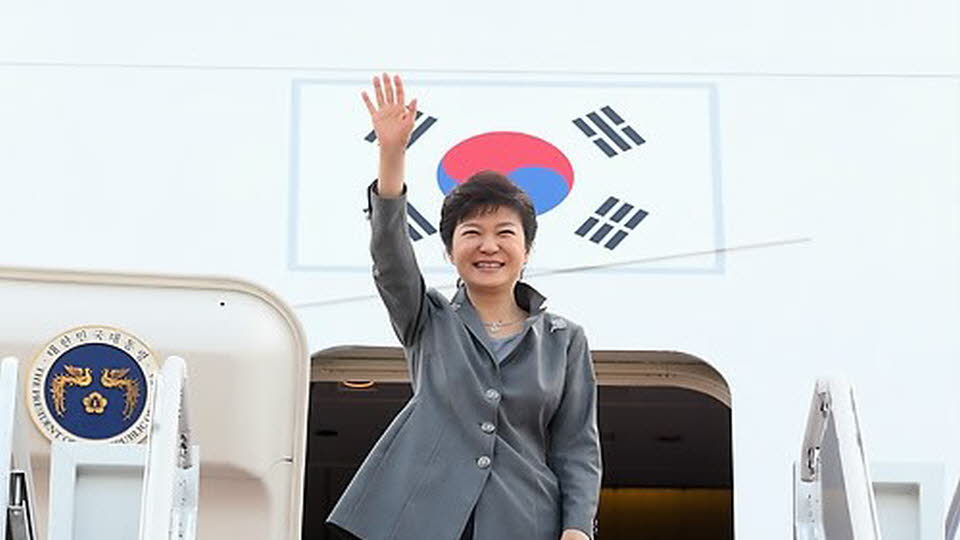 ���Ӵf������L���M�Z�ܪ��X�ݦ^��