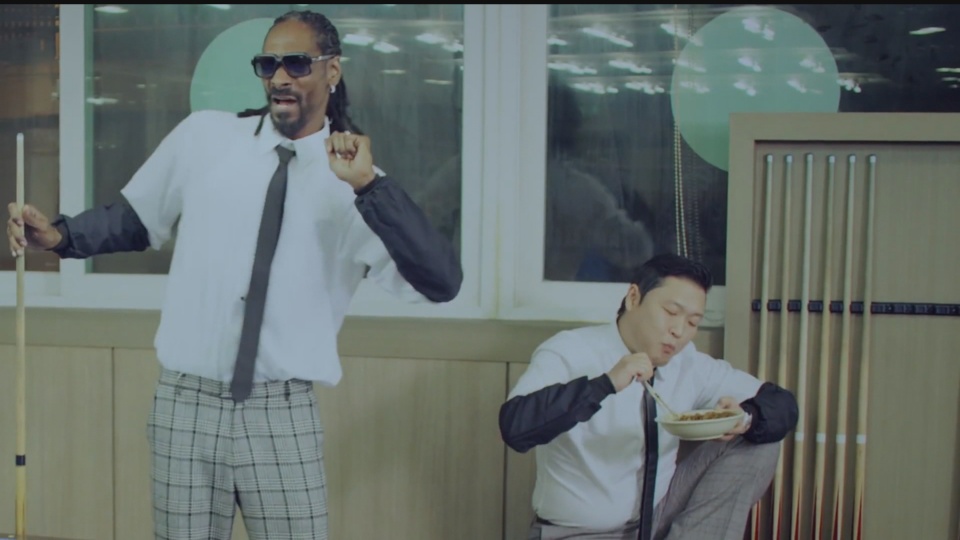 �����mHANGOVER�n��~�����i�P�榱�ʱj�]��26