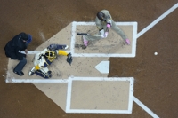 Padres Brewers Baseball