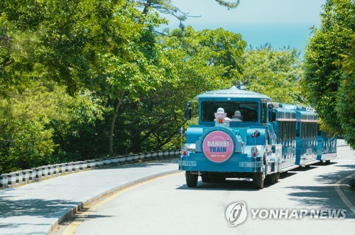 부산 태종대 다누비열차 운행 잠정 중단�K사고로 정밀점검