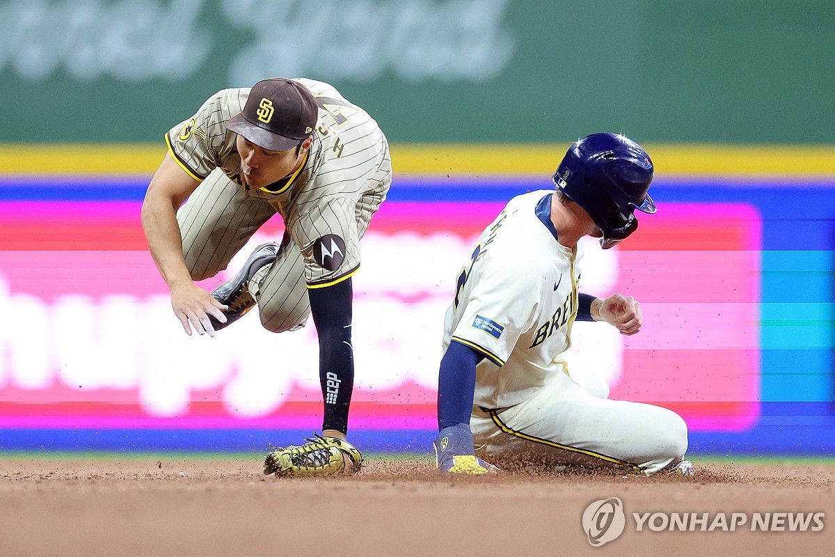 BBA-BBN-BBO-SPO-SAN-DIEGO-PADRES-V-MILWAUKEE-BREWERS