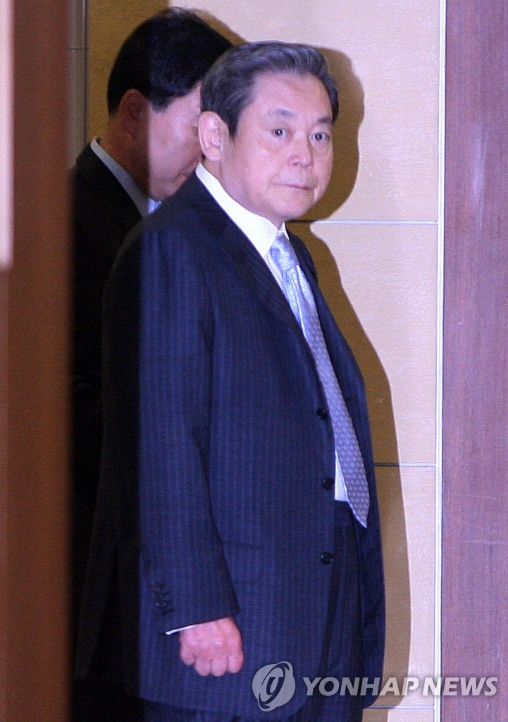 �������h�X�g��@�u