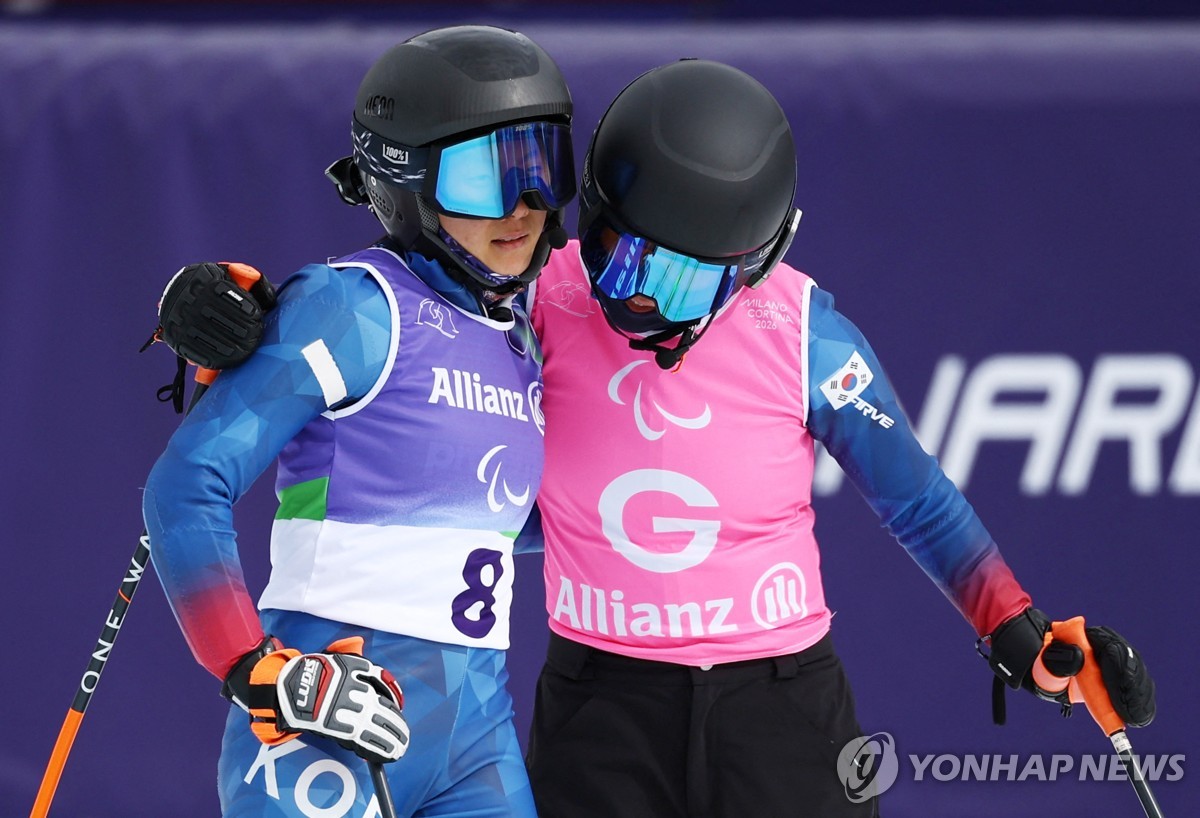 알파인스키 최사라 선수와 어은미 가이드