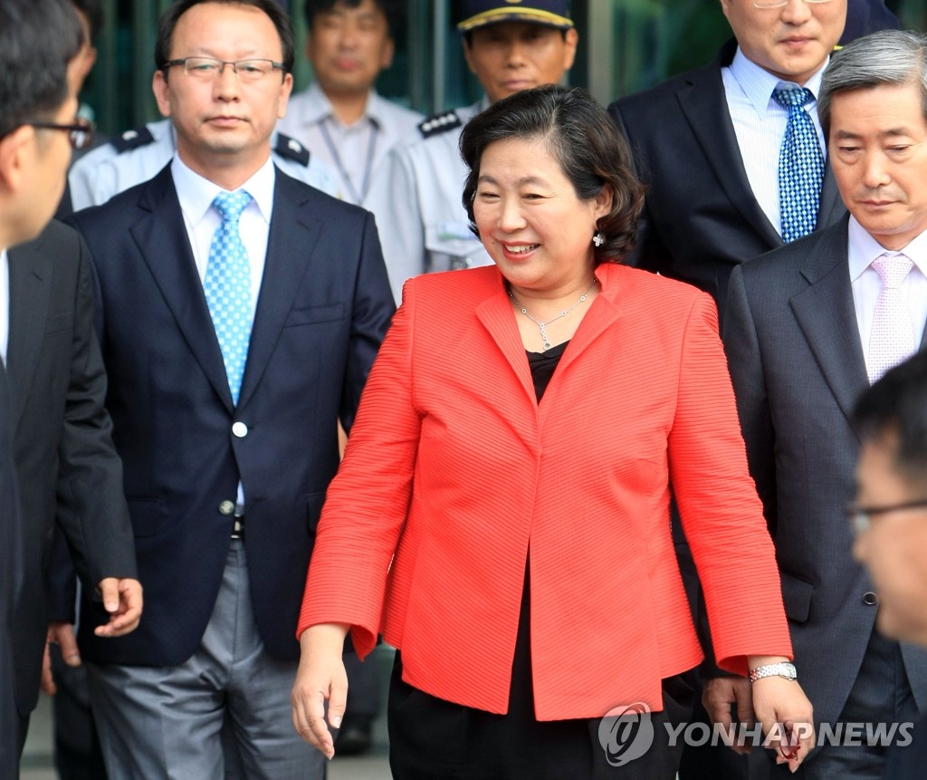 �{�N���η|���ȭs���^��