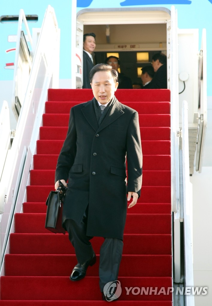 이 대통령, 유엔 기후변화총회 참석후 귀국