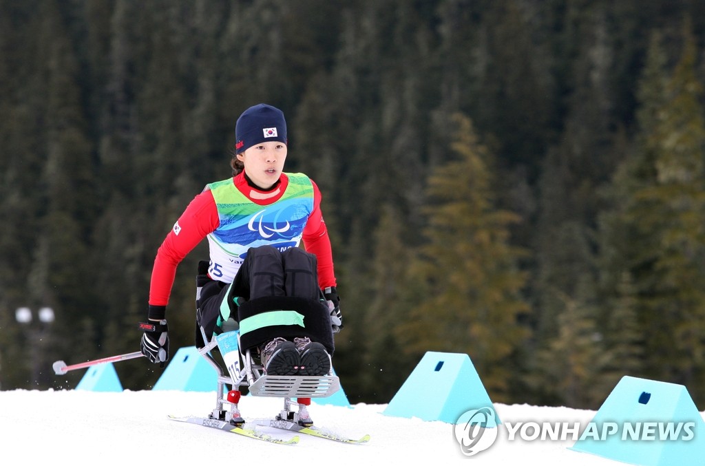 ���a�W������