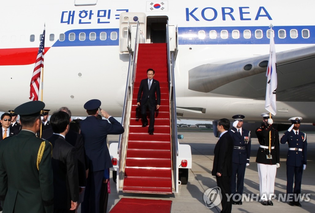 미국 도착한 이 대통령