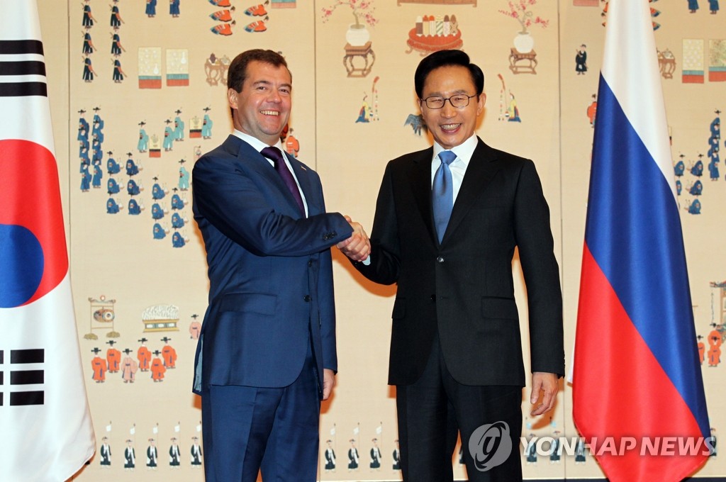 李明博總統會見梅德韋傑夫