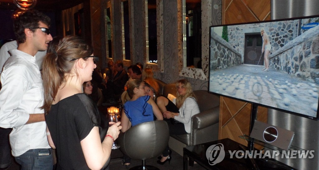 �T�P�b�k����X3D���z�q����