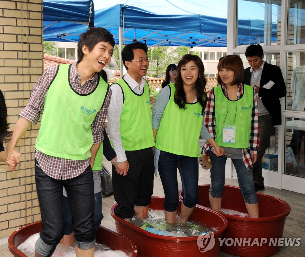 �t�����Ӱ򬰪ű_�ѤH�m�R��