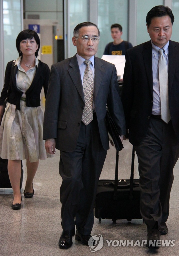 �Q�t����F�_��