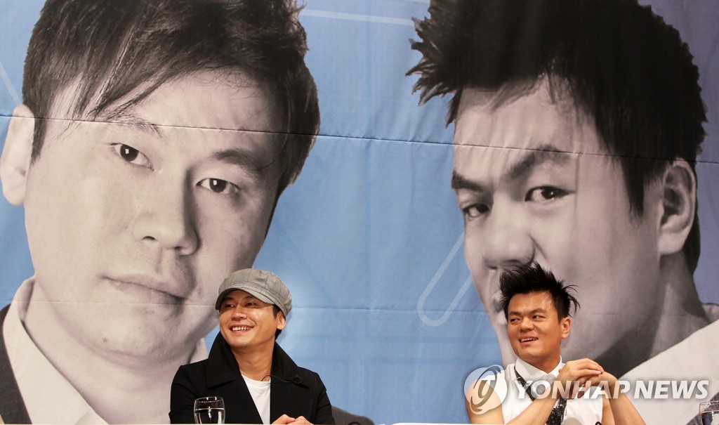 ���U�̤������g�����q�j����