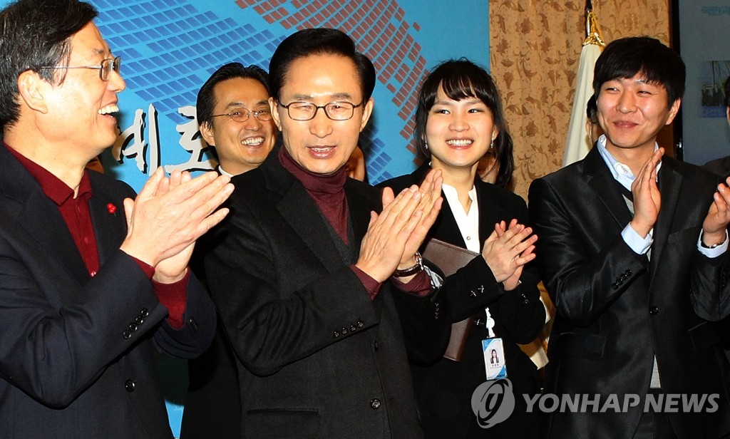 �}�|�e���x��y���P��^