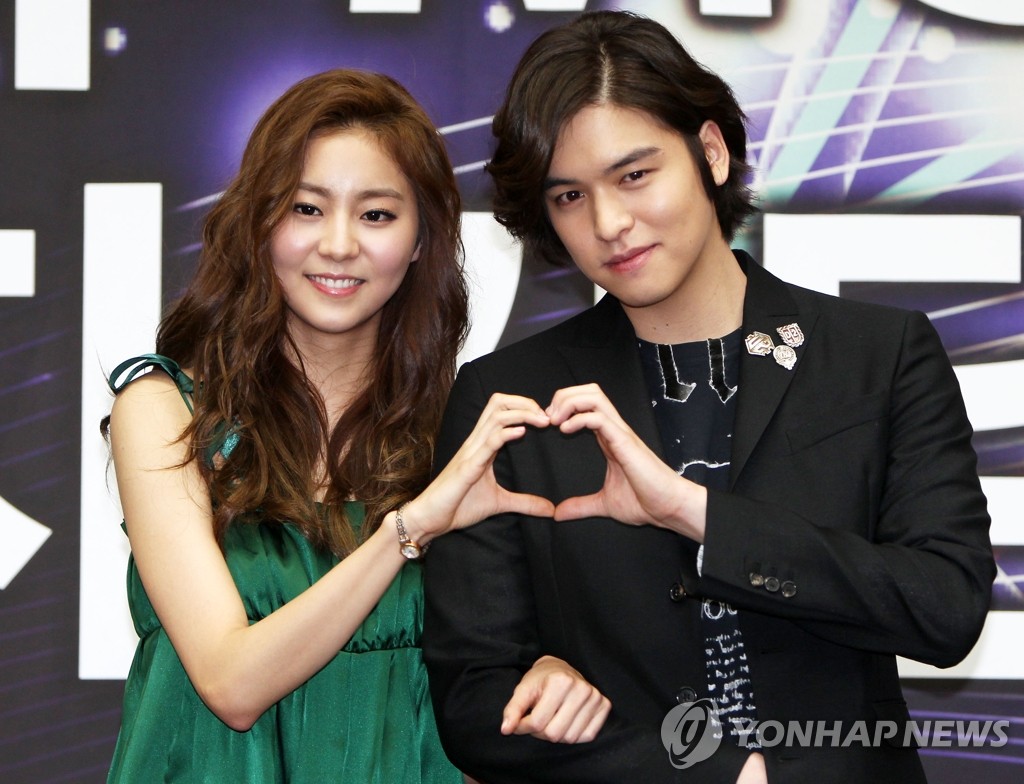 UEE�M�����t