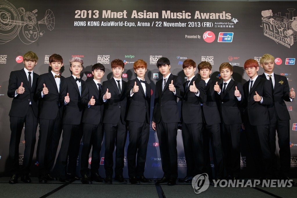 EXO�ѥ[2013MAMA�O�̷|