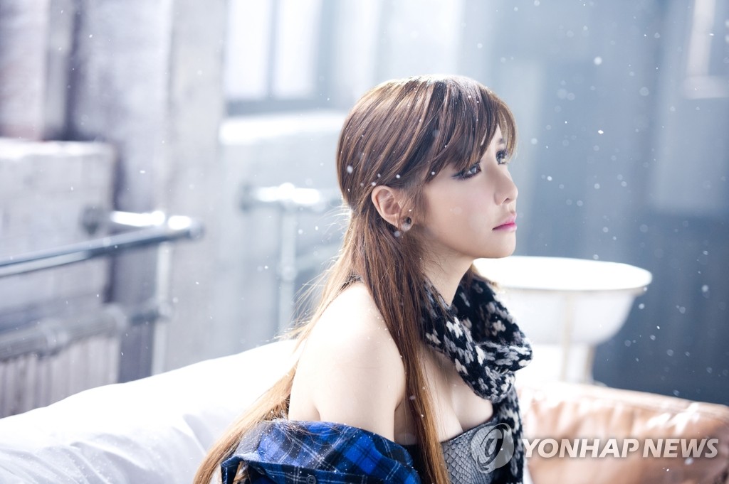 2NE1�s���y����