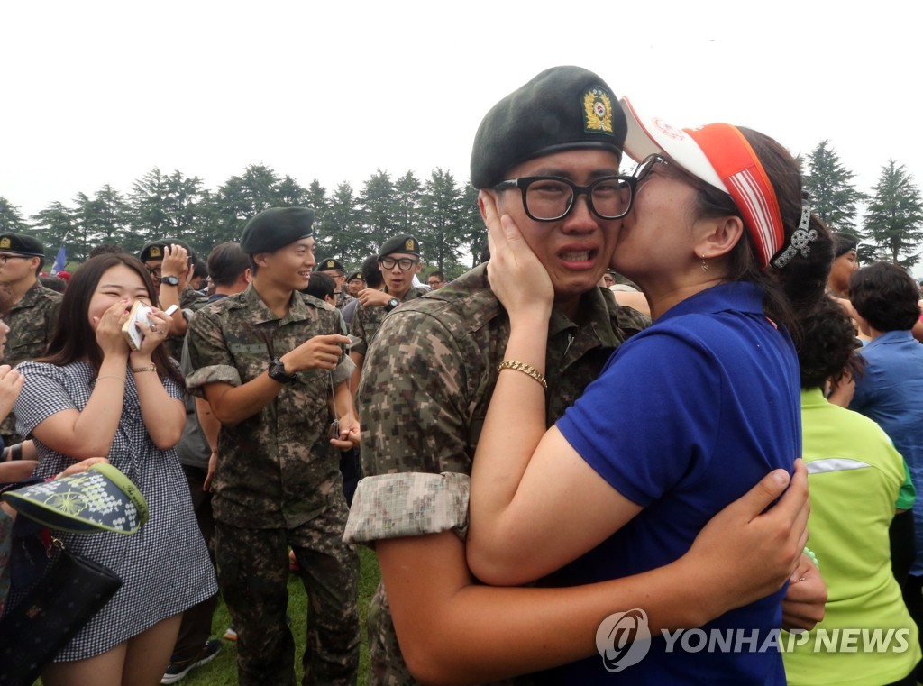 ��b�x�����~