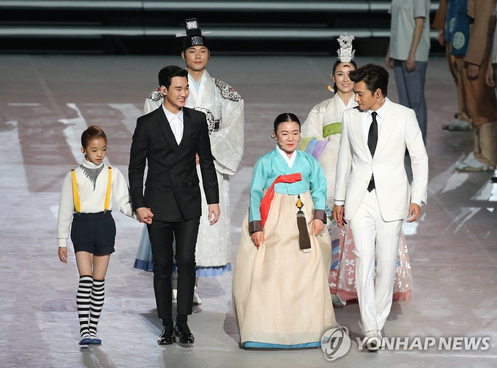 ���q��M�i�F���G�ۨȹB�|�}����