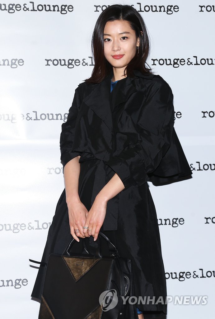 ���P������